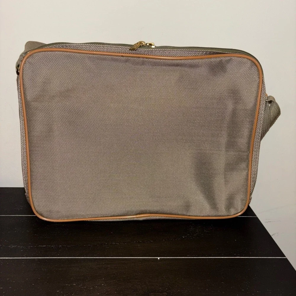 London Fog | Travel Bag Carry On Messenger Bag Khaki Tan Canvas Leather‎ Trim